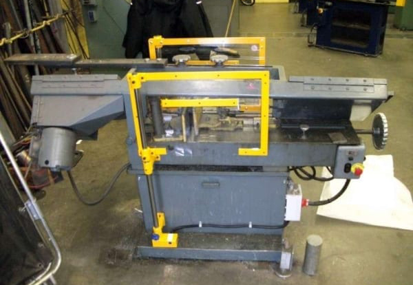 Horizontal Bandsaw with Hinged Guard