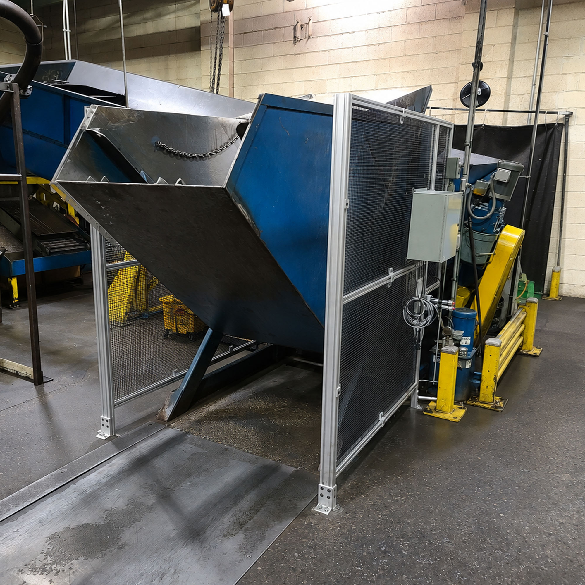 Hydraulic Hopper Tipper Guarding