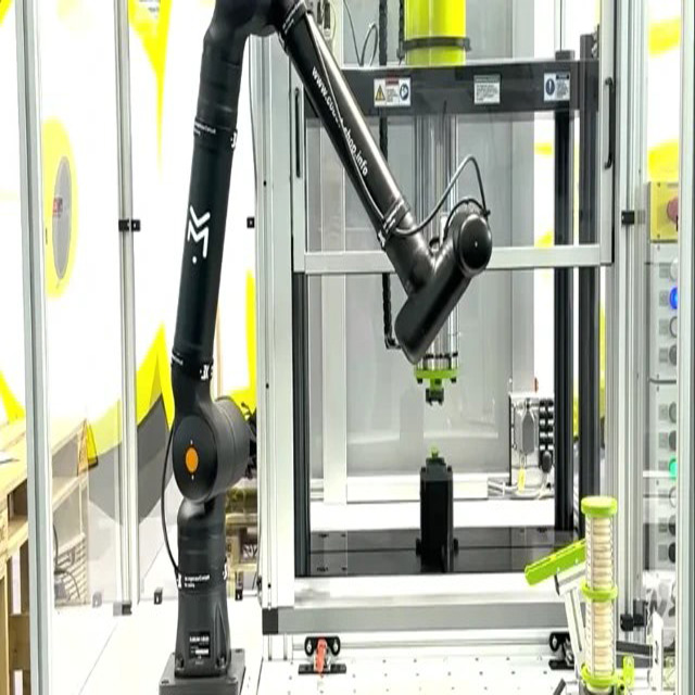 Kassow, a Bosch-Rexroth brand, cobot applications