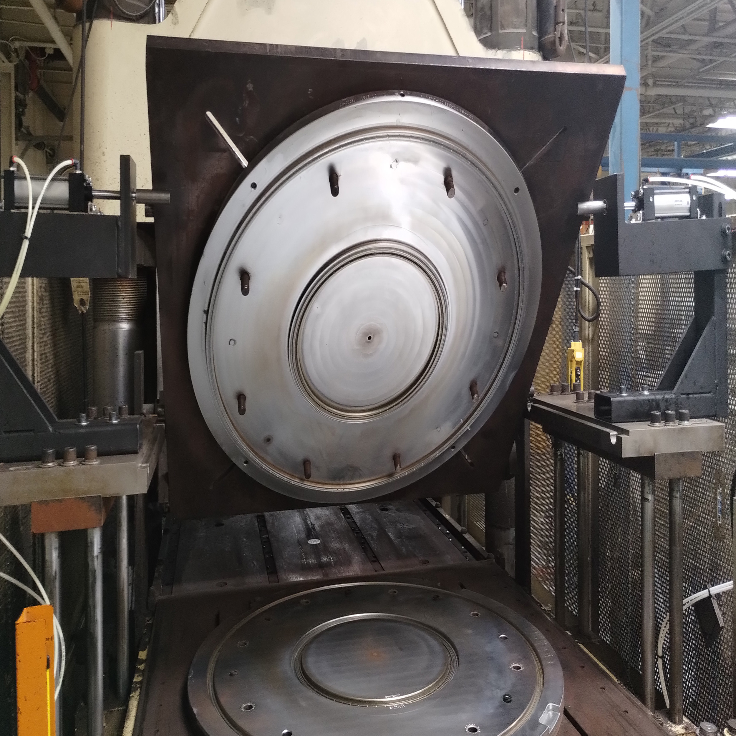 Mold press safety stop pins